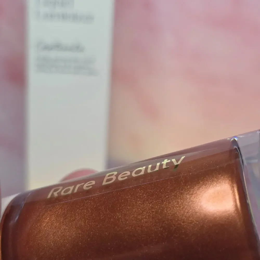 Rare Beauty Positive Light Liquid Luminizer Highlighter Captivate 0.5 oz NEW